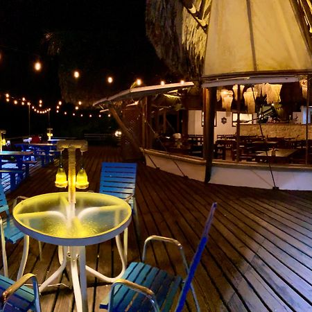 Villa Caribe Lívingston Екстериор снимка