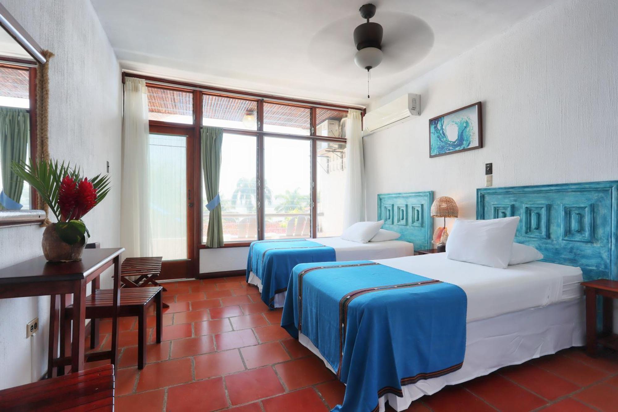 Villa Caribe Lívingston Екстериор снимка
